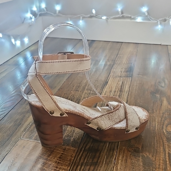 Bed Stu Kalah White and Brown Distressed Leather Boho Platform Sandals Size 7 - Picture 10 of 10